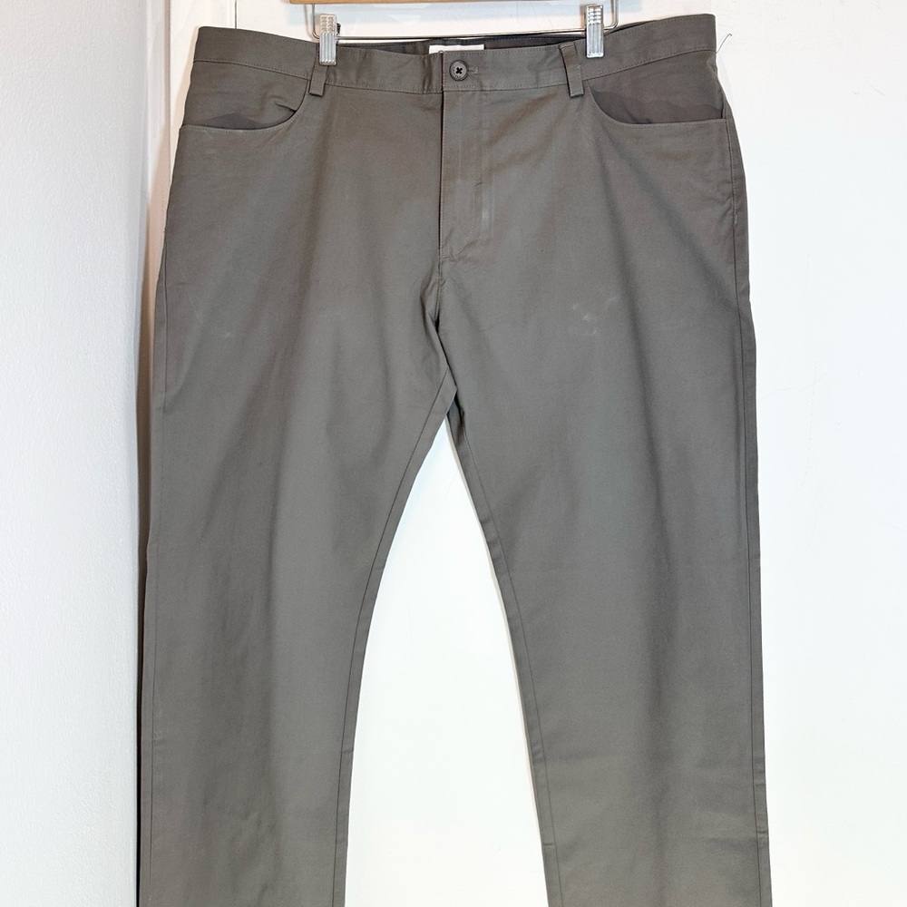 Calvin Klein Flex Men’s Straight-Fit Flat-Front Stretch Grey Chino Pants 40x 32 - Picture 3 of 10
